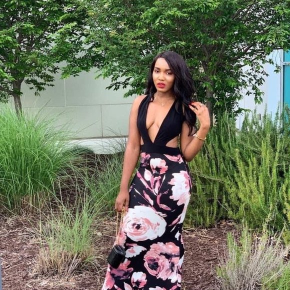 Dress - Picture 2 of 2